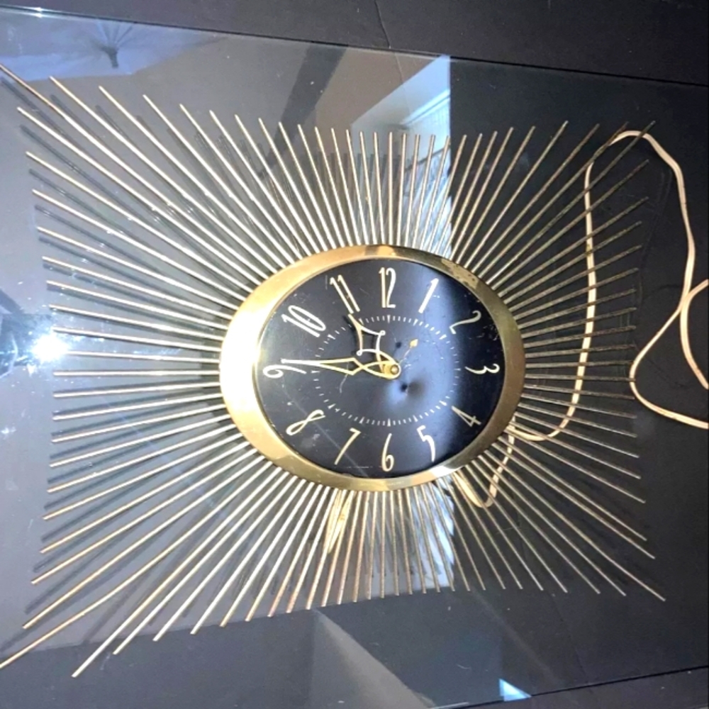 Vintage Mid Century Modern GE Starstruck hanging wall clock, all brass